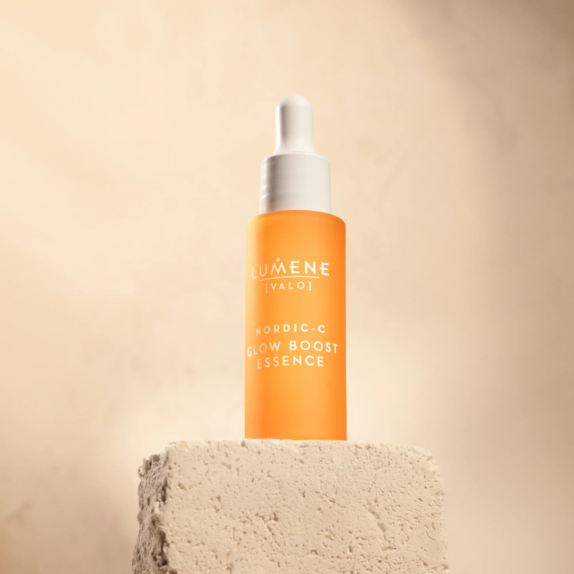 Glow Boost Essence - Image 3