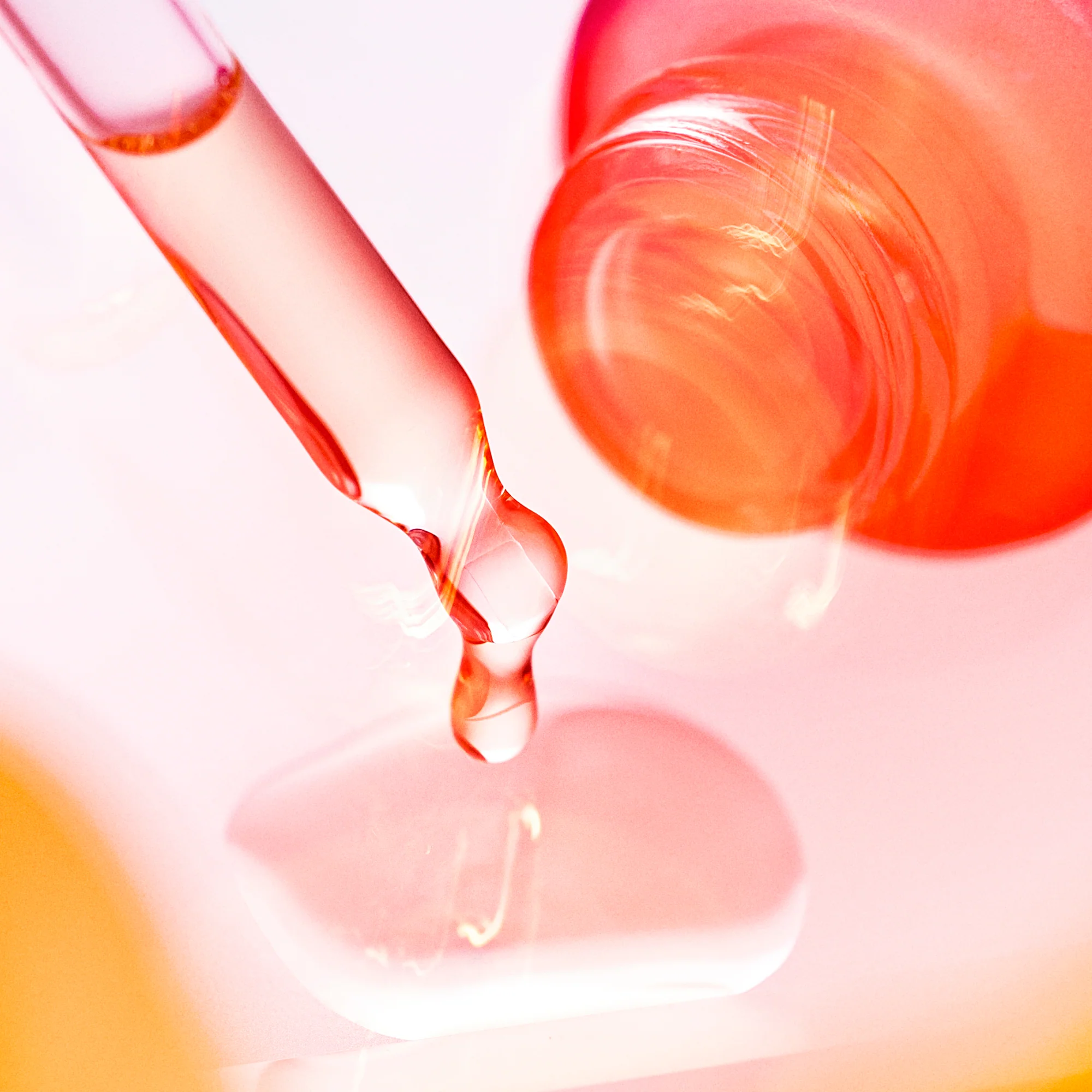 Berry Pre-Retinol Facial Oil - Image 4