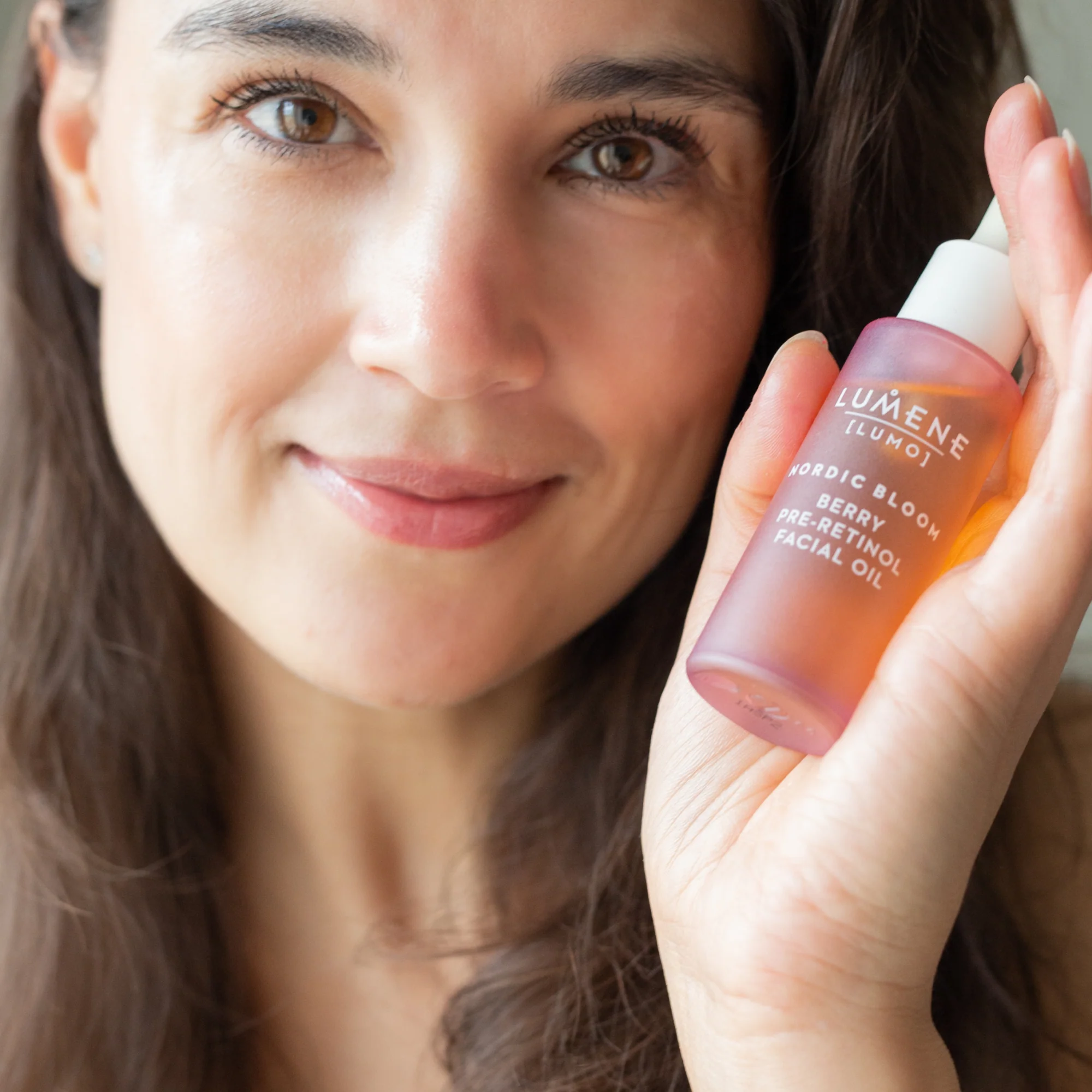 Berry Pre-Retinol Facial Oil - Image 5